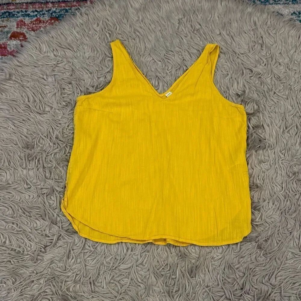Old Navy Tank Top Large